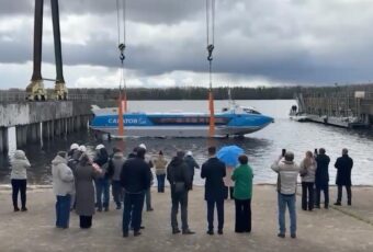 Валдай «САРАТОВ – ПОЛИТРУК КЛОЧКОВ» спустили на воду