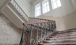 Начались работы по капитальному ремонту трех школ