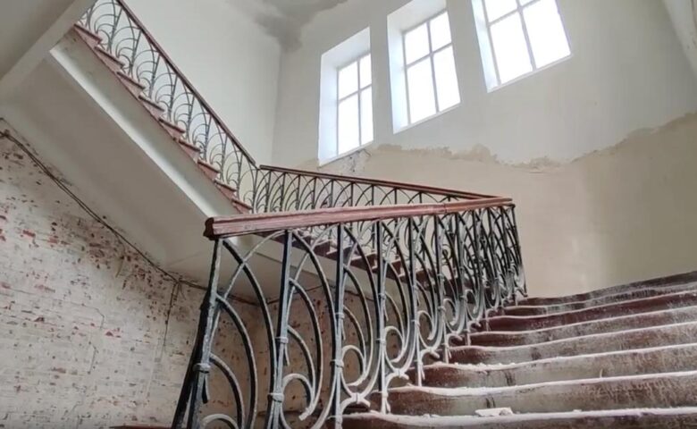Начались работы по капитальному ремонту трех школ