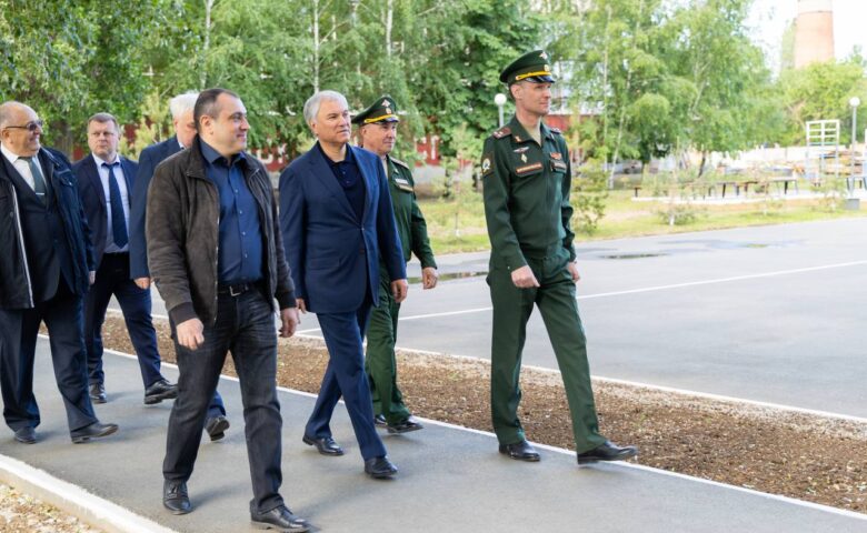 Володин: в августе в артиллерийском училище будет сдан современный спорткомплекс