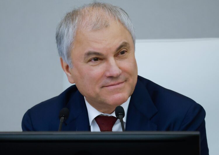 Вячеслав Володин поздравил российских выпускников