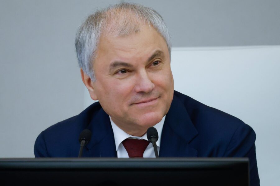 Вячеслав Володин поздравил российских выпускников