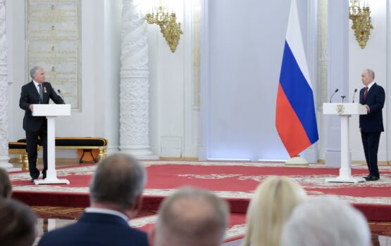 Владимир Путин наградил Вячеслава Володина орденом «За доблестный труд»