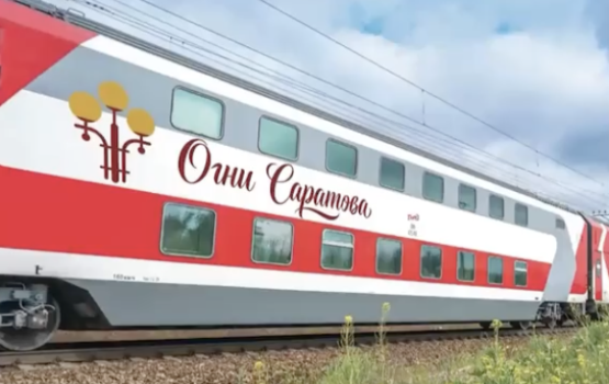 Огней так много золотых на улицах Саратова…